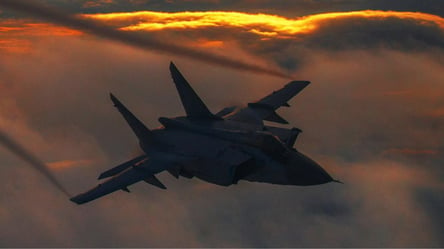 В Украине объявлена воздушная тревога: взлет вражеских МиГ-31к - 285x160
