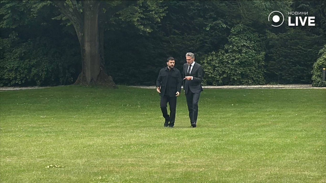 Розмова Зеленського і Схоофа