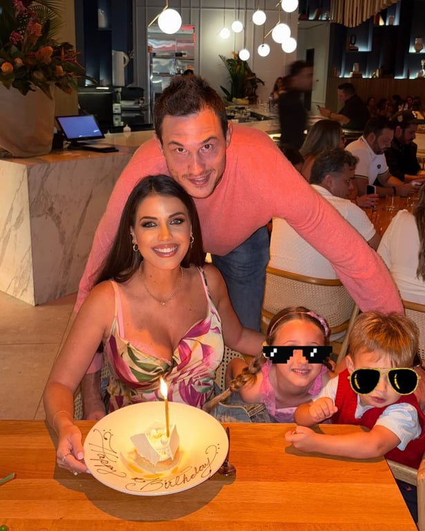 Элеонора Бой