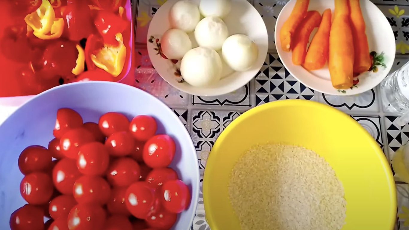 рис з овочами на зиму в банці