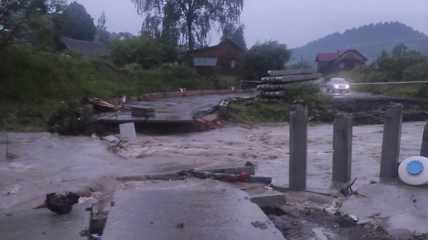 Потоп на Львівщині: в ОВА розповіли, яка зараз ситуація
