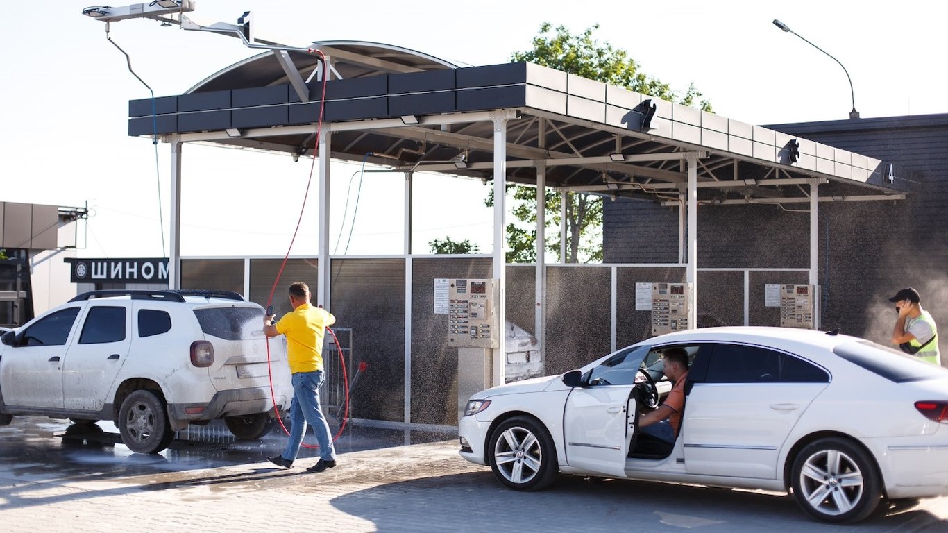 Як не пошкодити авто на мийці самообслуговування