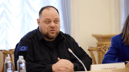 Стефанчук отреагировал на жалобы депутатов от "ЕС" из-за отмены поездки Порошенко - 285x160