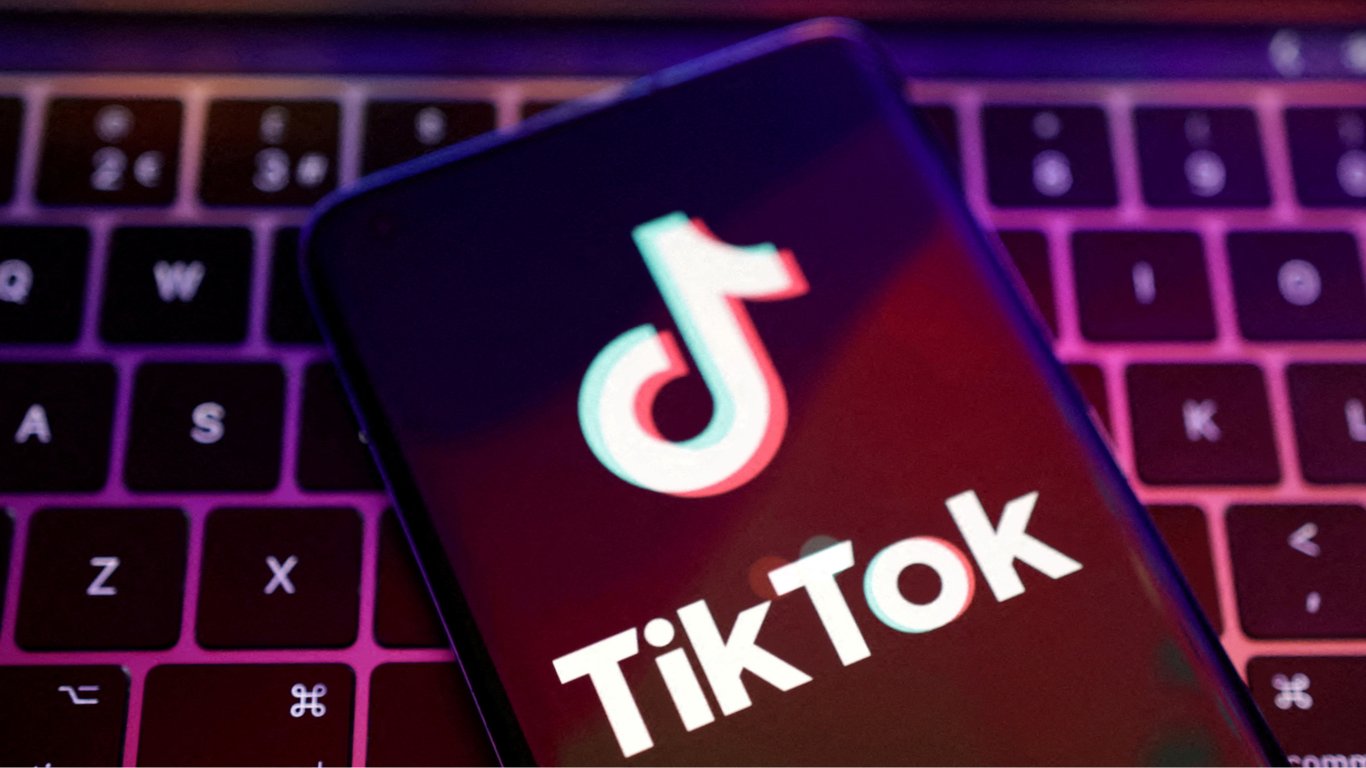 TikTok получает прибыль от продажи нелегальной и опасной косметики: детали