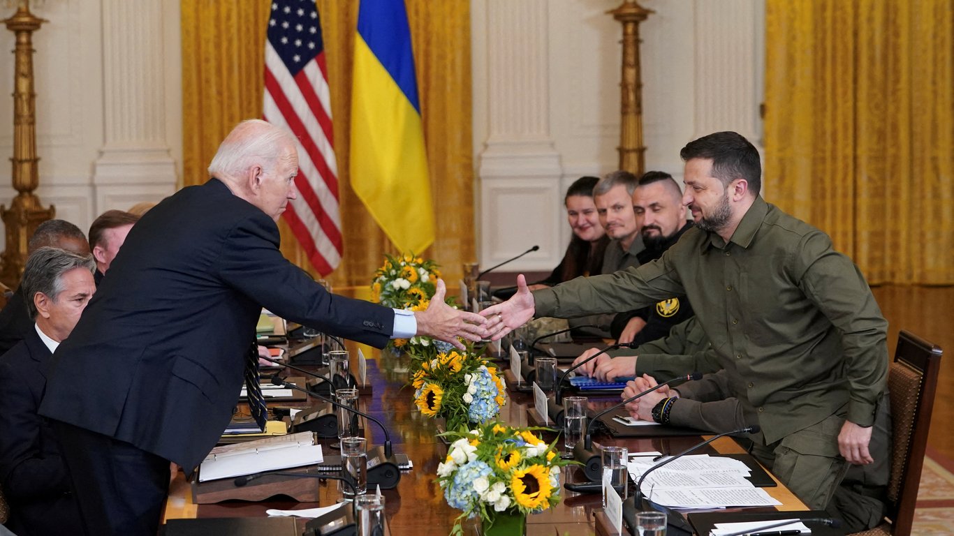 Гарантій безпеки для України від західних союзників не буде, — експосол США в Україні