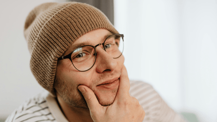 ИИ показал лица типичных предателей — как они выглядят - 285x160