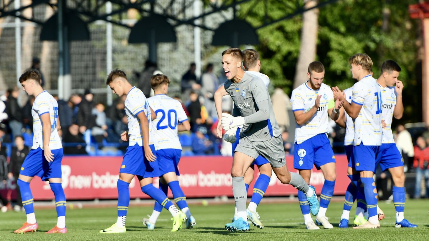 Стало известно, с кем сыграют игроки Динамо U-19