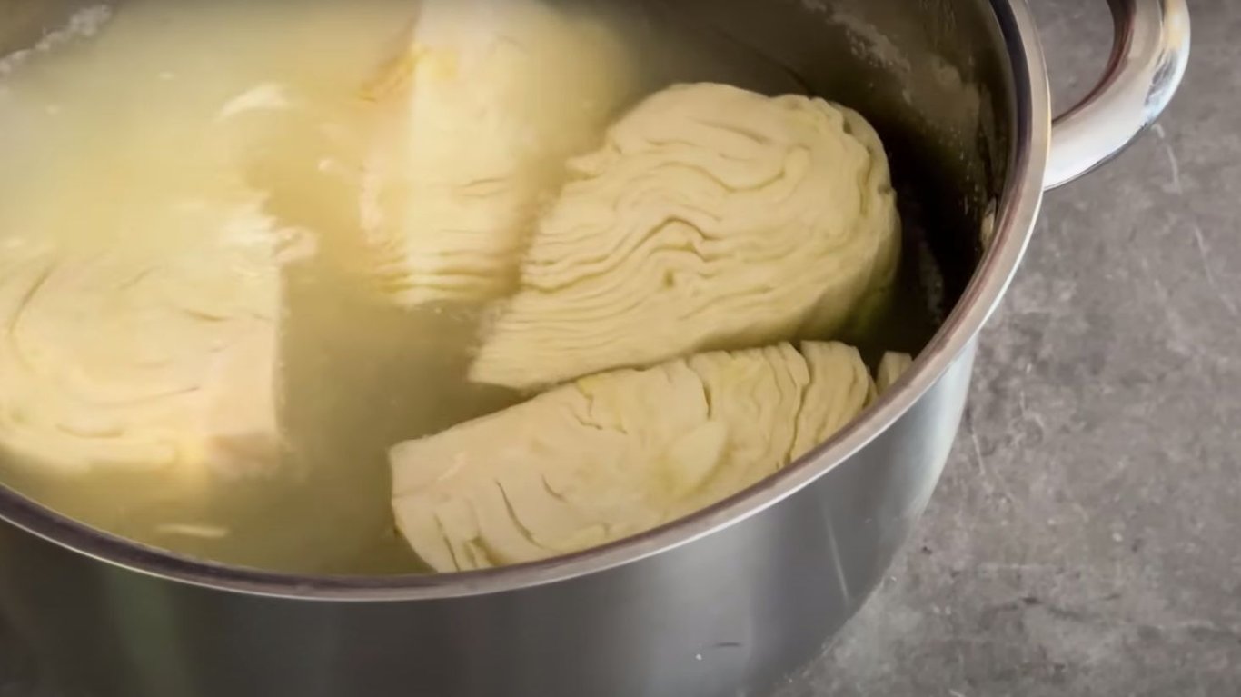 квашена капуста в розсолі 