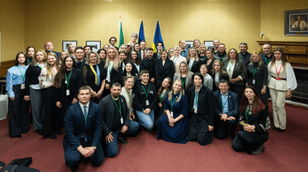 Зеленський зустрівся с українською громадою в Ірландії - 290x160