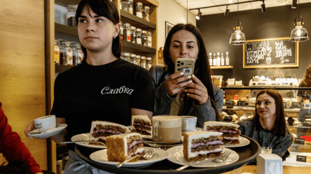 В ресторанах з'явилася несподівана послуга — чи варто українцям платити - 285x160