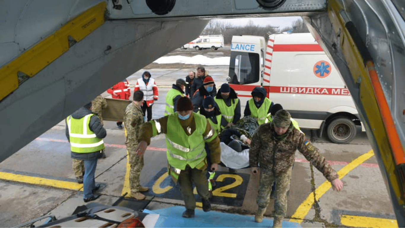 Військові можуть поїхати на лікування за кордон — покрокова інструкція від МОЗ