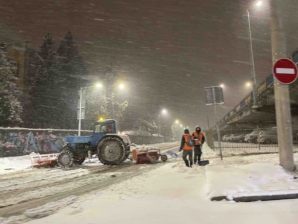 Перший сніг у Львові 22 листопада