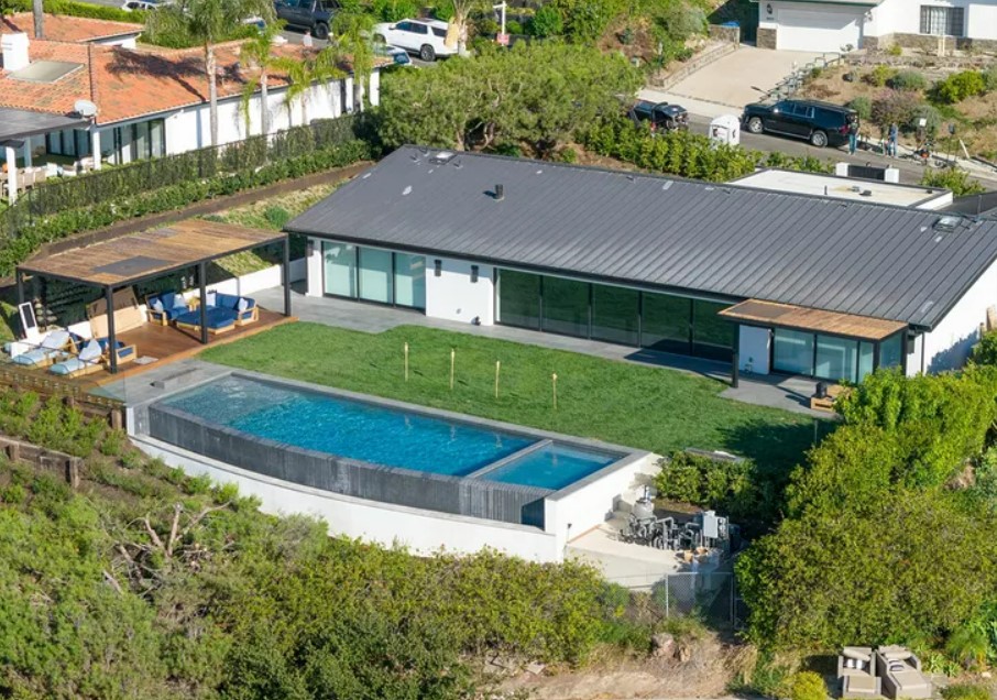 Будинок Меттью Перрі продали