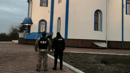 СБУ обыскивает объекты УПЦ МП в Хмельницкой области - 285x160