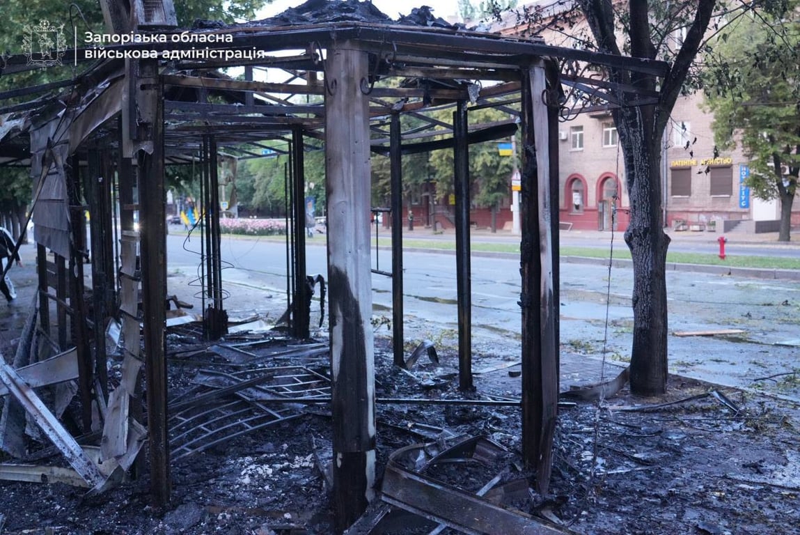 Обстріл Запоріжжя 14 червня — постраждали поліцейські, є пошкодження - фото 3