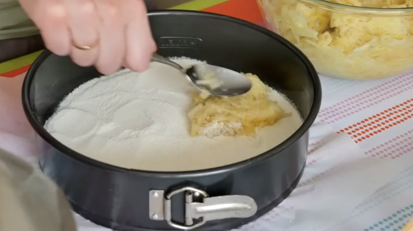 рецепт яблучного пирога