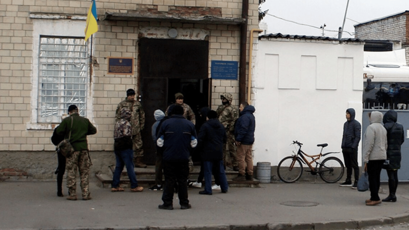 В Полтавской области мужчину осудили на три года за уклонение от мобилизации