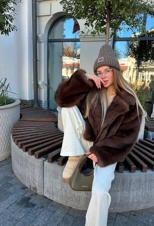 Трендовая шуба в 2025 году