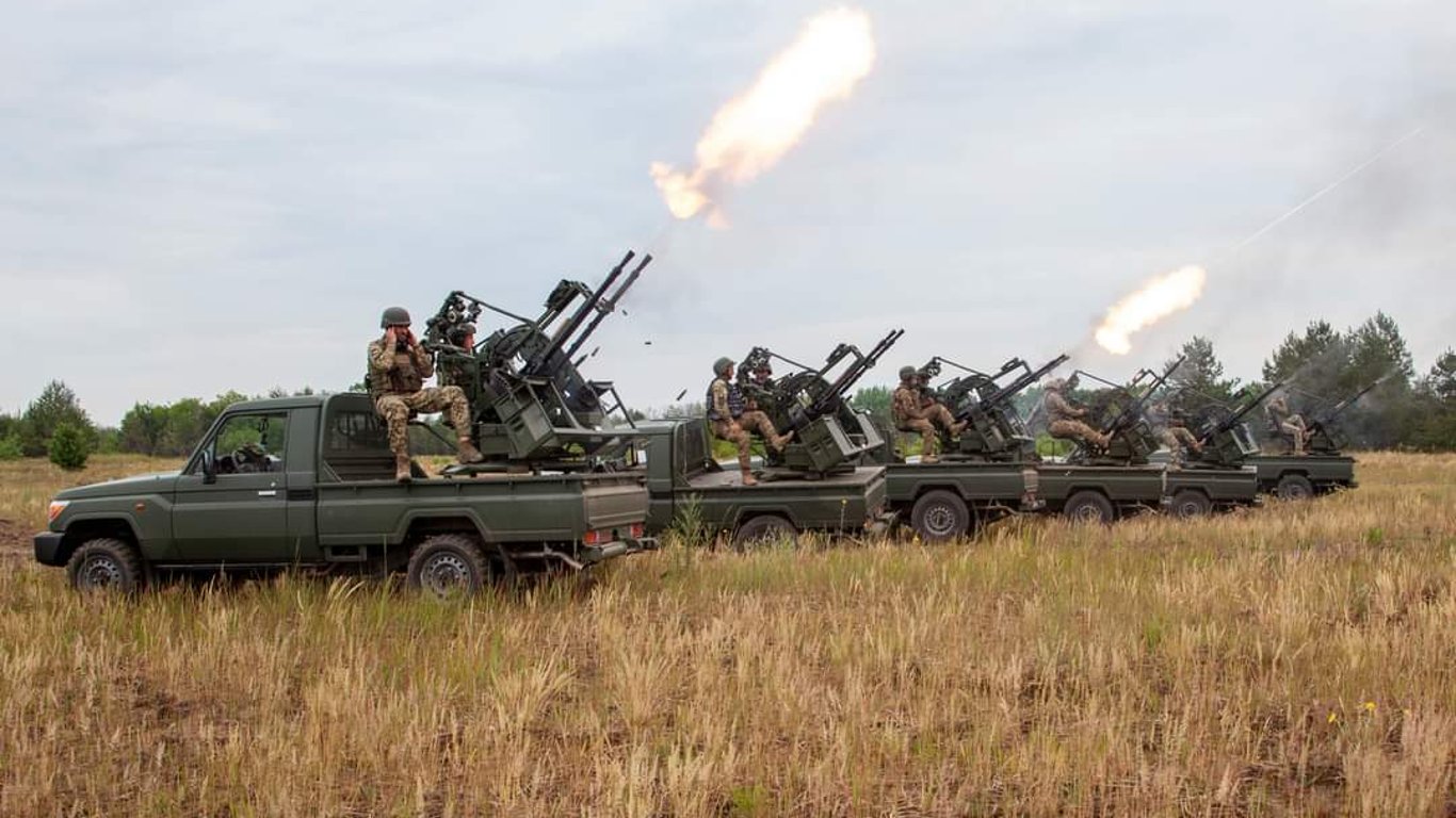 Скільки сили ППО збили ракет та дронів сьогодні вночі