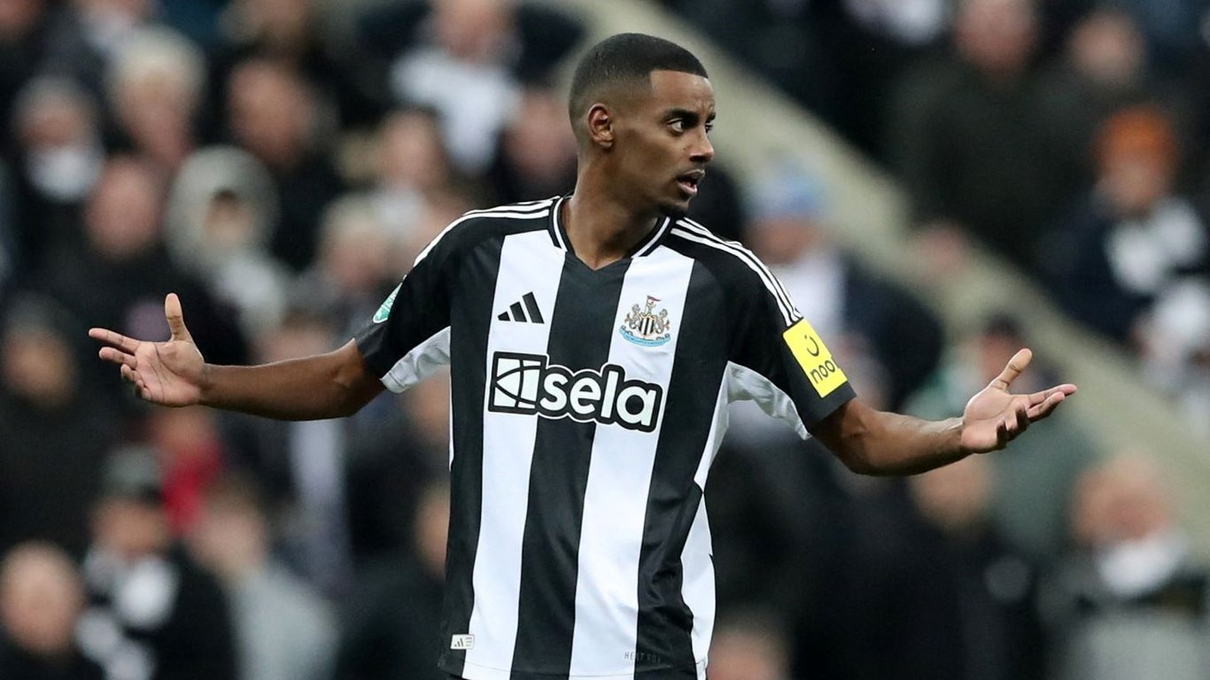 Александер Исак