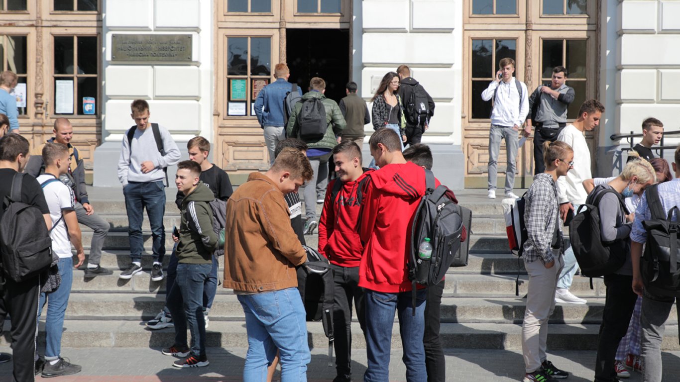 Cколько украинцев использовали получение высшего образования во избежание мобилизации