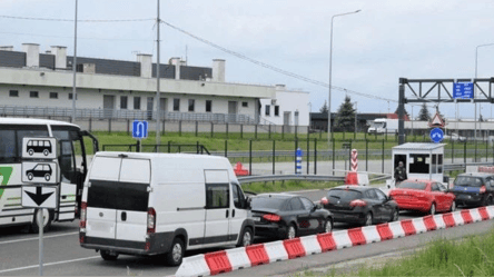 Проїзд до Молдови та Румунії обмежений — траса Одеса-Рені стоїть - 285x160