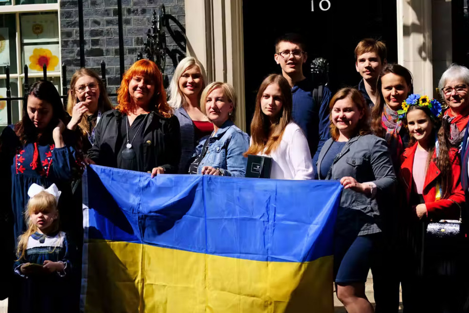 Будущее украинцев в Великобритании — какие условия сейчас предоставляют беженцам - фото 3