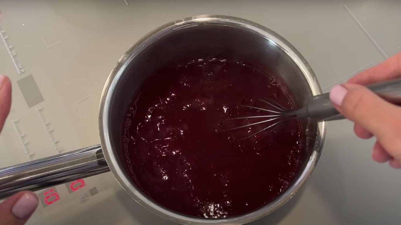 простий рецепт торта з вишнями 