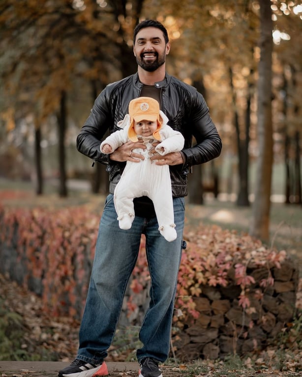 Козловський замилував фото із сином