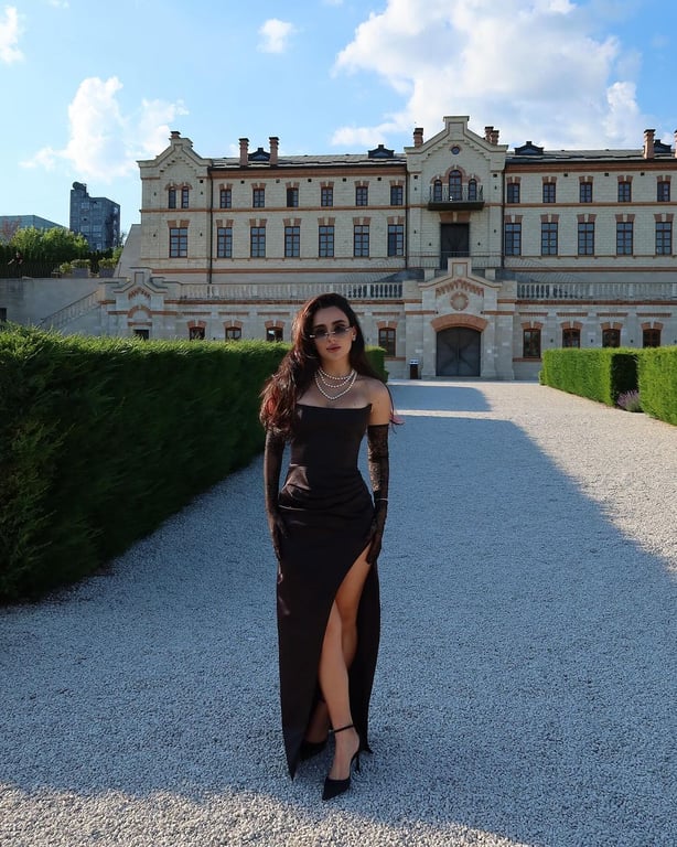 Анна Трінчер засвітилася на весіллі, де серед гостей були росіяни - фото 2