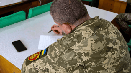 Звільнення із ЗСУ: в суд подають тільки після відмови командира - 285x160