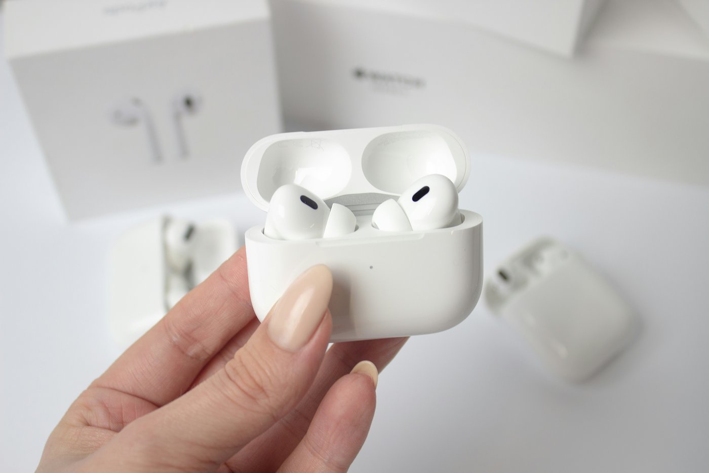 Беспроводные наушники AirPods Pro 2