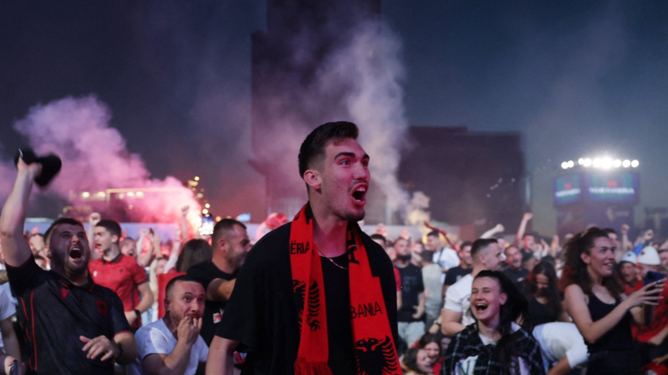 Вболівальники збірної Албанії напали на сербських фанатів на Євро-2024