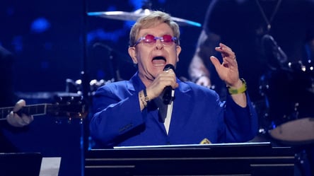 Задає тренди — який вигляд має кухня Елтона Джона (фото, відео) - 285x160