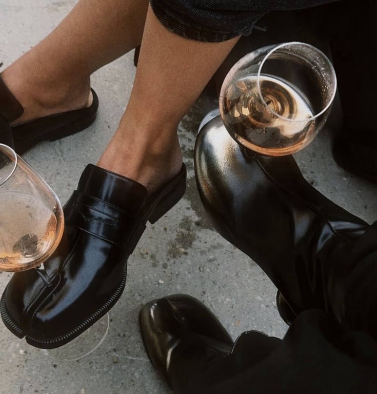 Взуття Tabi можна було побачити скрізь у 2025 році