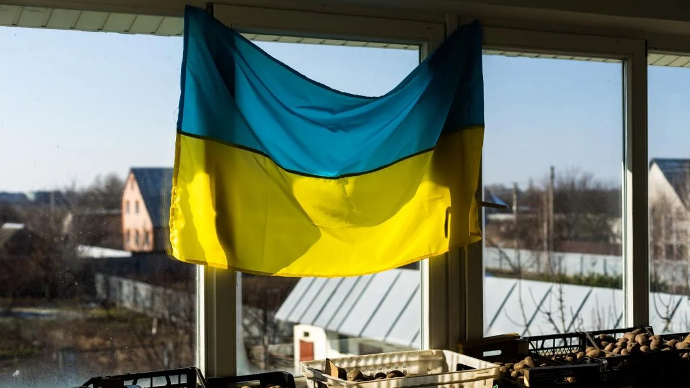 У Криму росіяни змусили студента з Маріуполя перепрошувати за прапор України