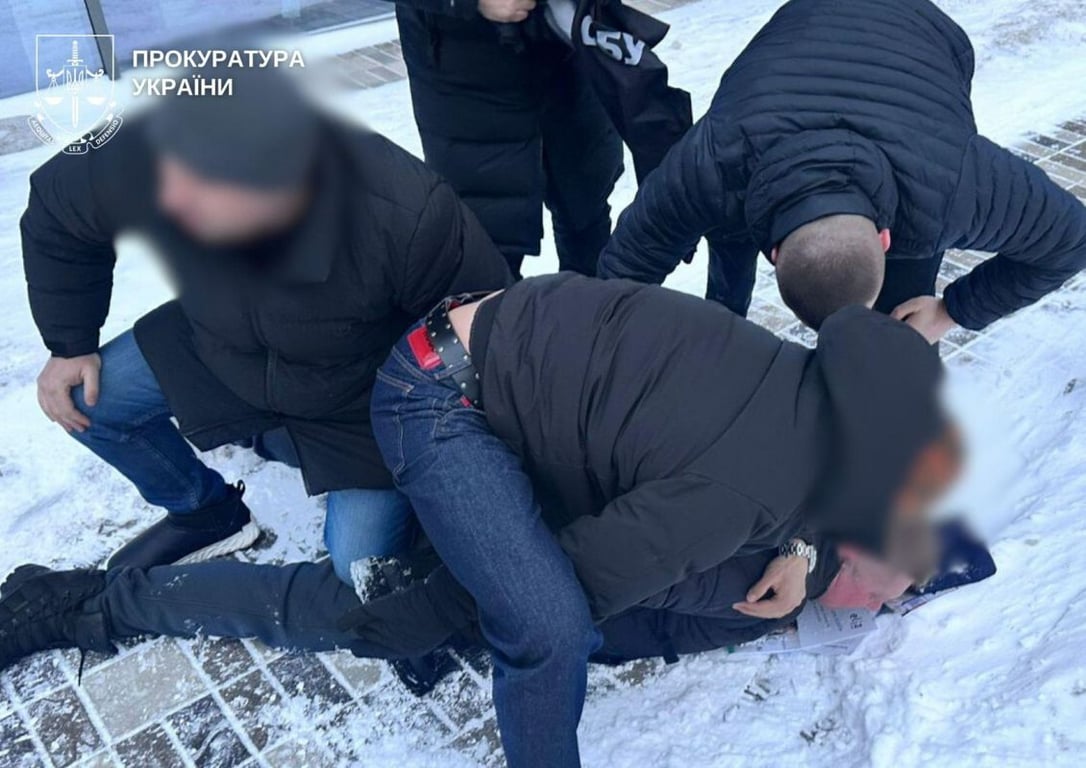 Посадовця КМДА затримали на хабарі