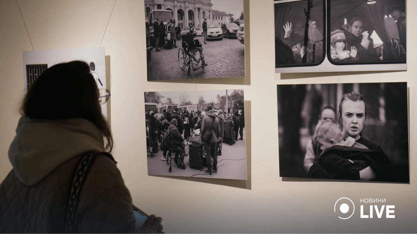 "Путь к Победе": в Одессе открылась фотовыставка о году войны