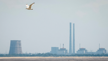 На ЗАЕС знову стався блекаут під час обстрілу — що відомо - 290x160