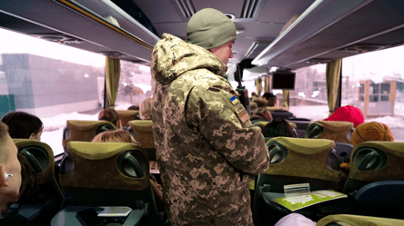 Пограничники назвали, на каких КПП на границе есть пробки - 290x160