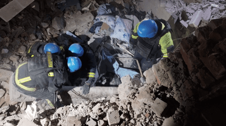 У Селидові досі тривають пошуково-рятувальні роботи, — ДСНС - 285x160
