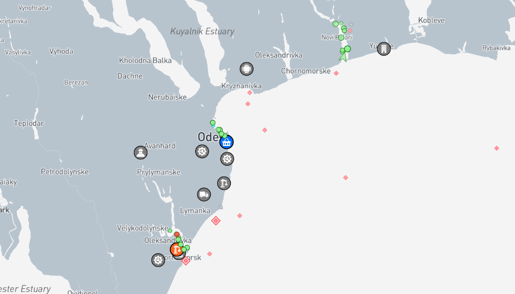 Экспорт украинской продукции продолжается — что известно о работе портов Большой Одессы - фото 1