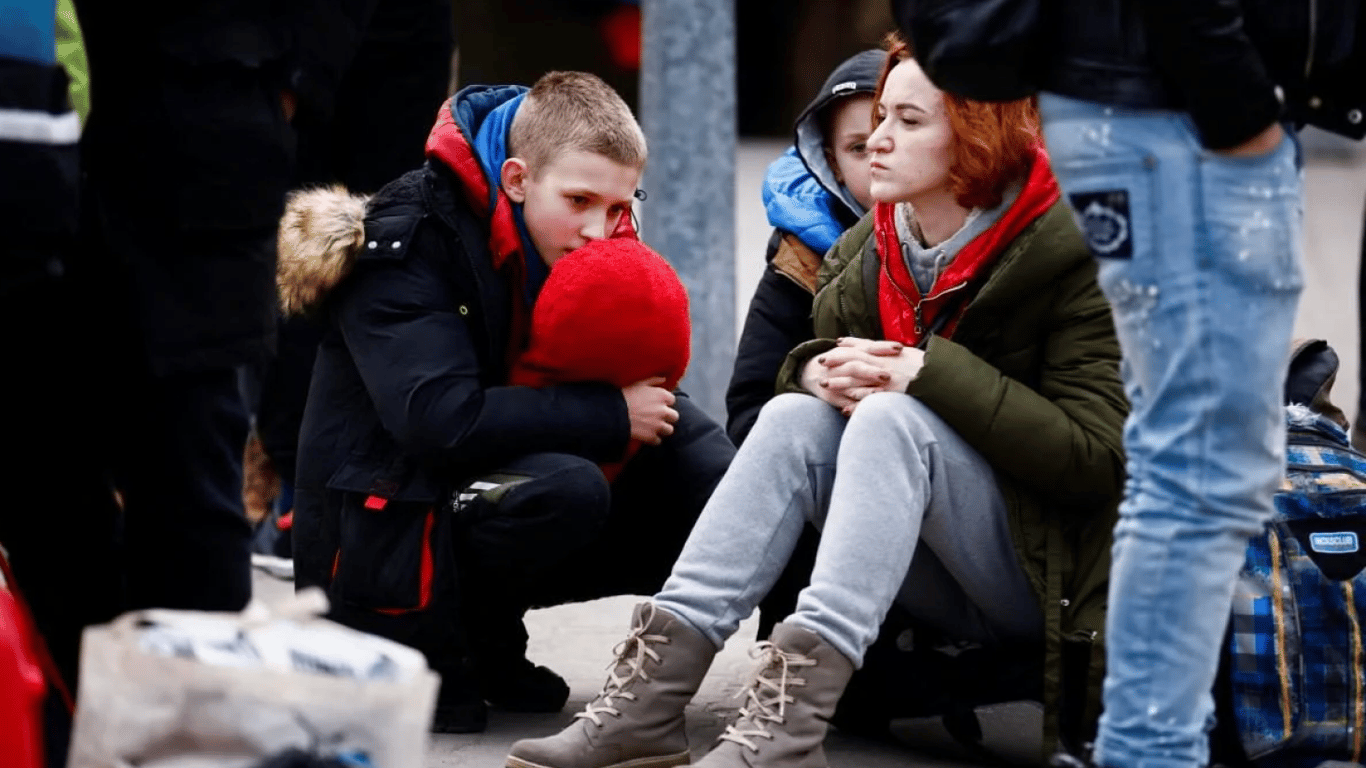 Беженцам в Нидерландах планируют отменить часть льгот — какие изменения ждут украинцев