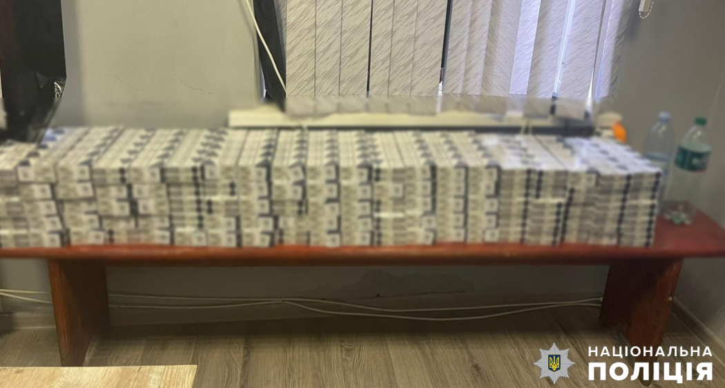 Сигарети без акцизу в гаражі