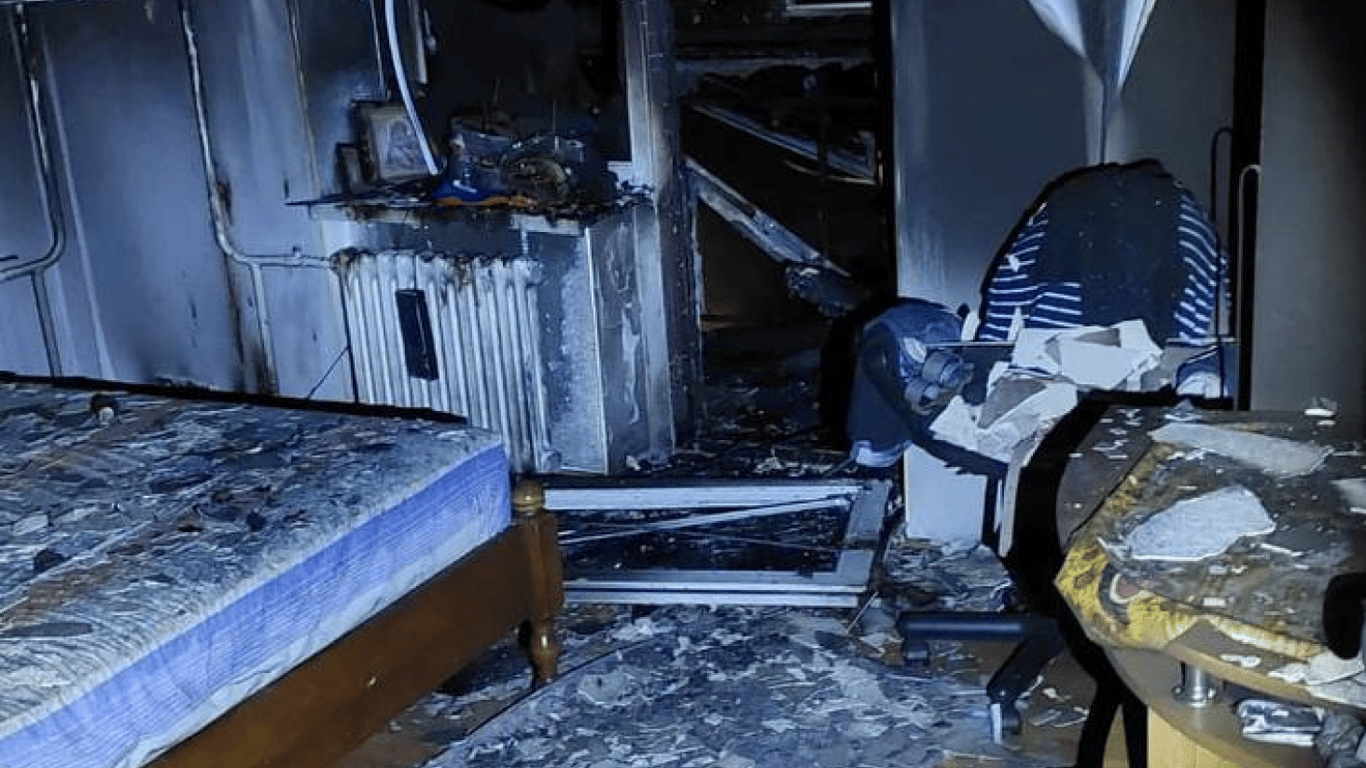 Палаючі квартири, зруйновані будинки — наслідки нічної атаки РФ на Одещину - фото 2