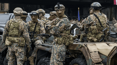 Латвия ввела обязательную военную службу из-за агрессии России - 285x160