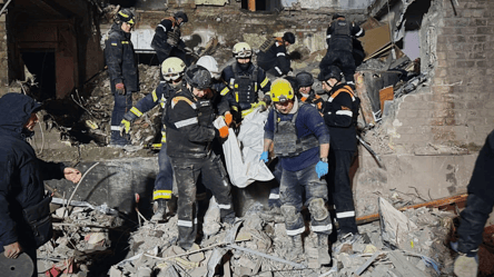 Bodies of three children recovered from the rubble in Kryvyi Rih - 285x160