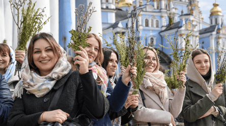 С Вербным воскресеньем 2026: искренние пожелания мира и открытки - 285x160