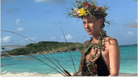 Кейт Мосс отметила 50-летие на райском острове - 285x160
