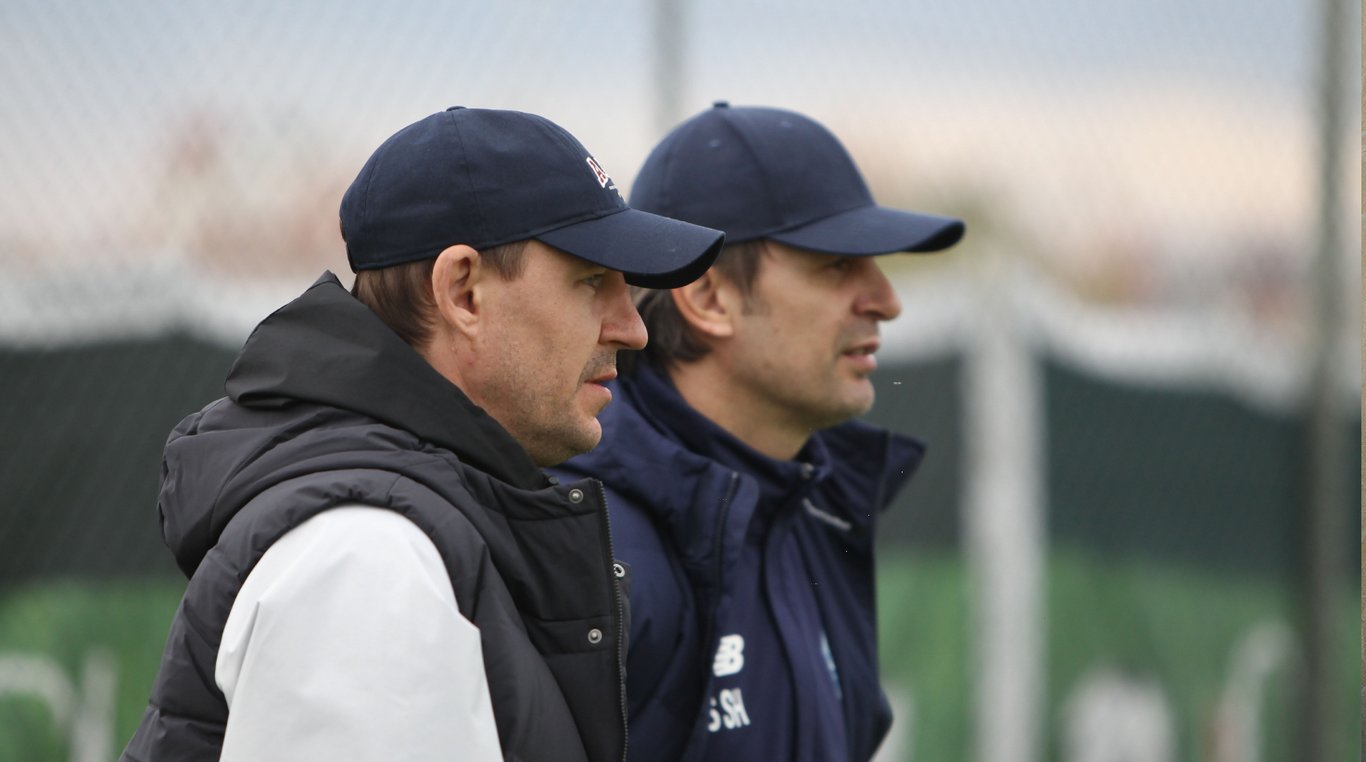 Шацких и Шовковский наблюдают за игрой Динамо